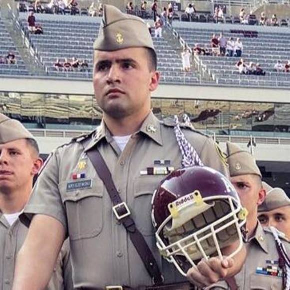 Meet your Posher, Hailey - Picture 1 of 1